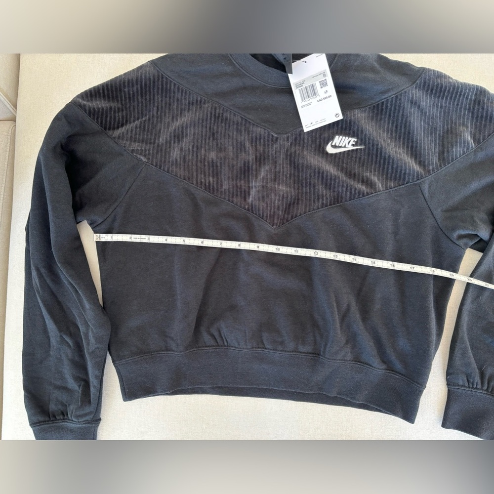 Nike cropped sweatshirt black velvet XS oversized NWT - Picture 2 of 6